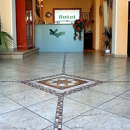 Отель Valleverde 3*