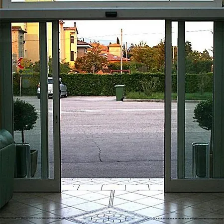 Отель Valleverde 3*